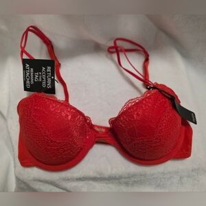 NWT BeMe New York.. Red Lace Push-Up Bra 32B